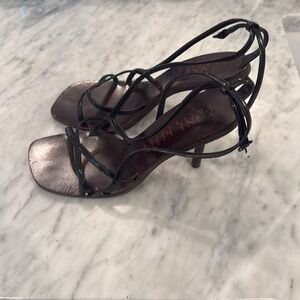 Anne Klein Collection Black Strappy Heeled Sandals - Size 6